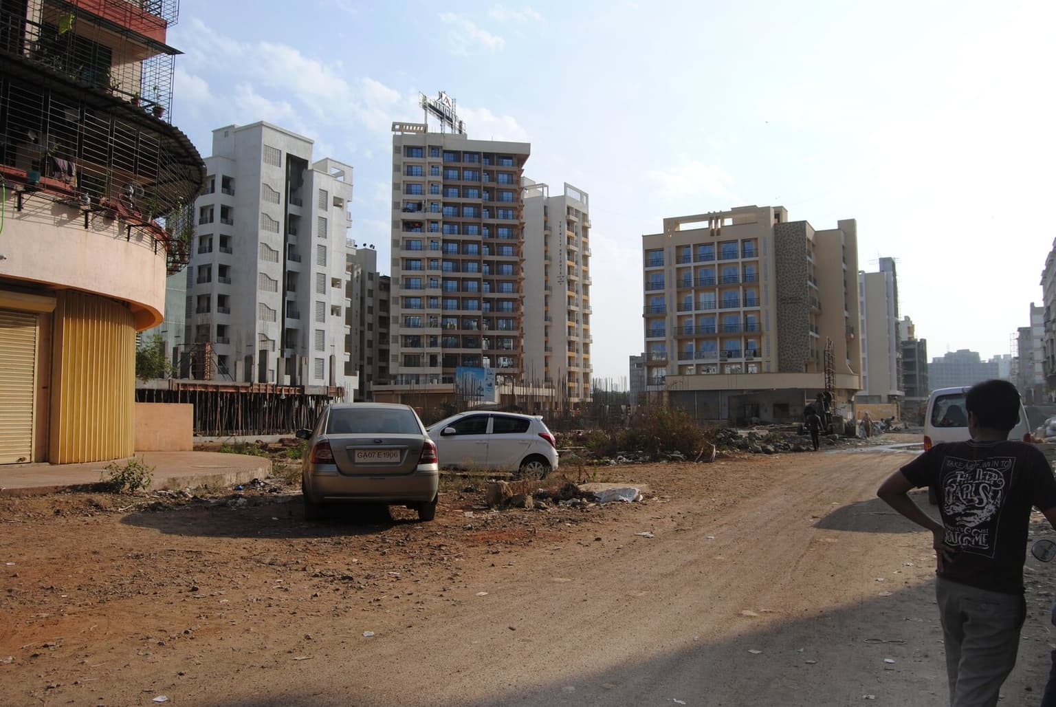 Urban development and street view in Sector 23, Ulwe
